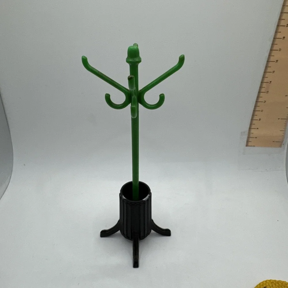 Vintage Hat Rack 2 Hats Salt & Pepper Shakers Toothpick Holder Metal & Plastic